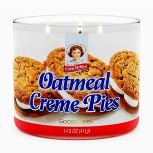 Goose Creek Candles Little Debbie Oatmeal Creme Pie 3 Wick Glass Jar